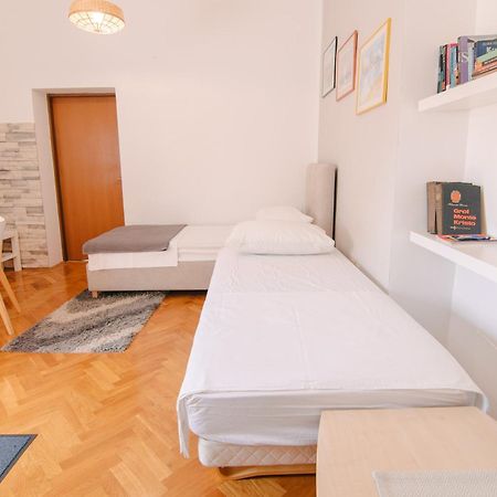 Apartments Sab Ogulin Extérieur photo