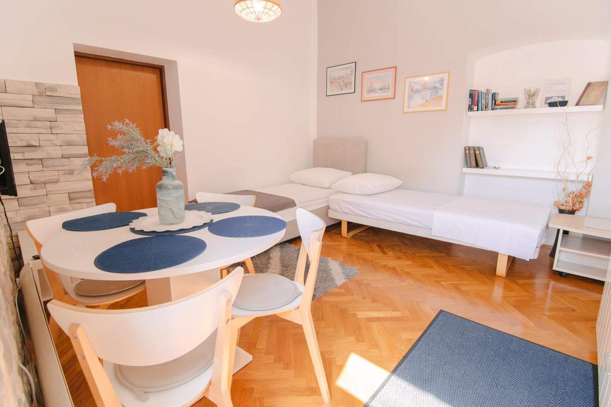 Apartments Sab Ogulin Extérieur photo
