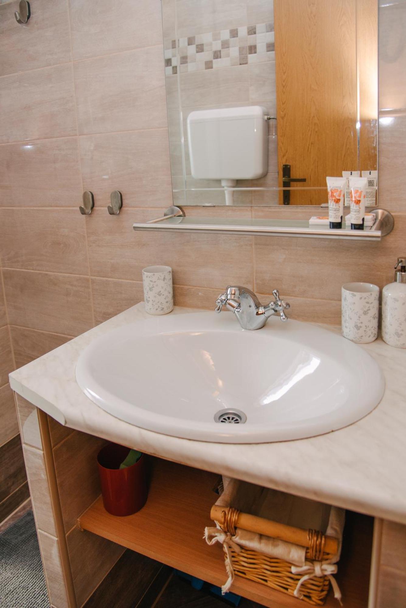 Apartments Sab Ogulin Extérieur photo