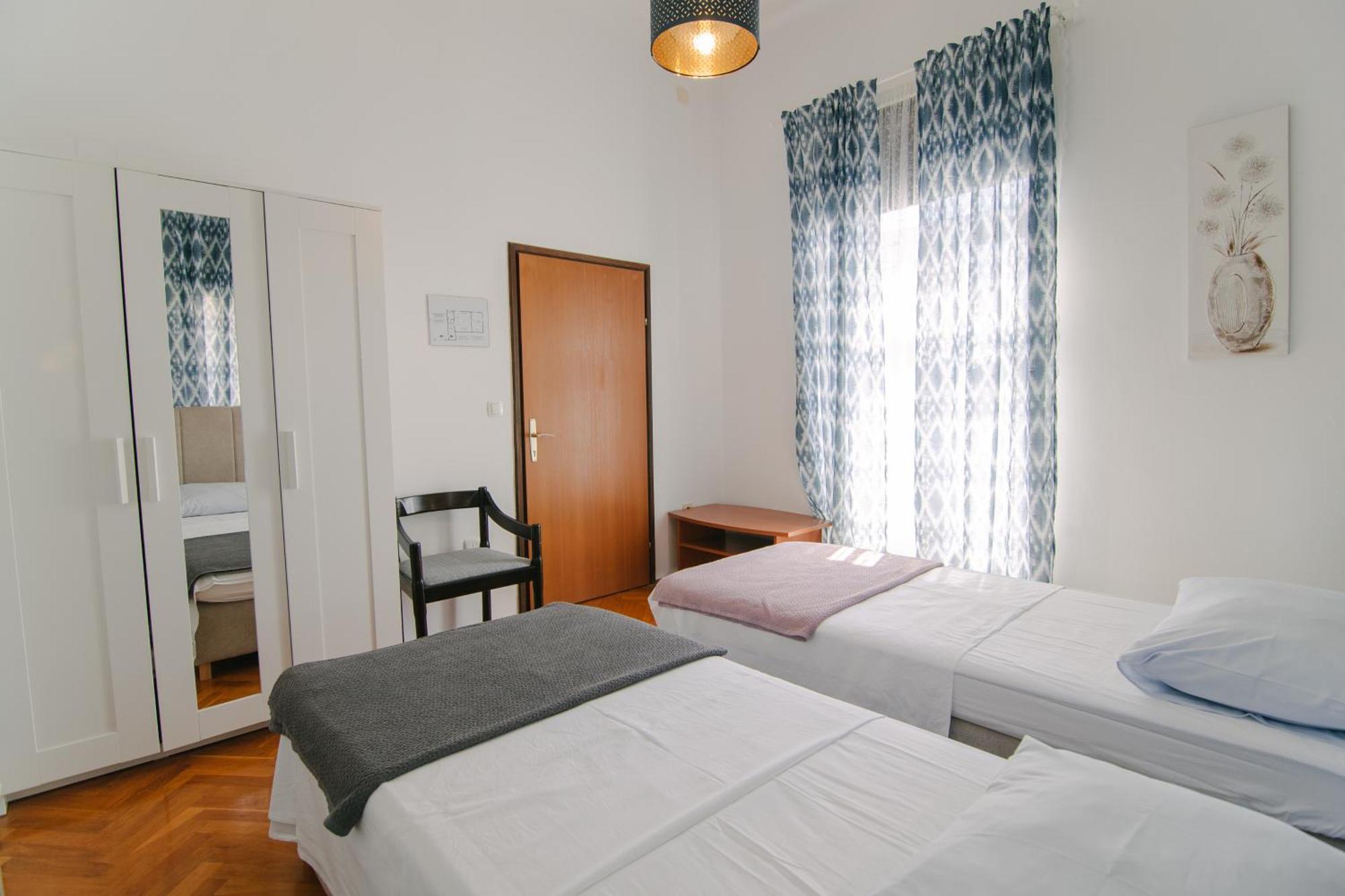 Apartments Sab Ogulin Extérieur photo